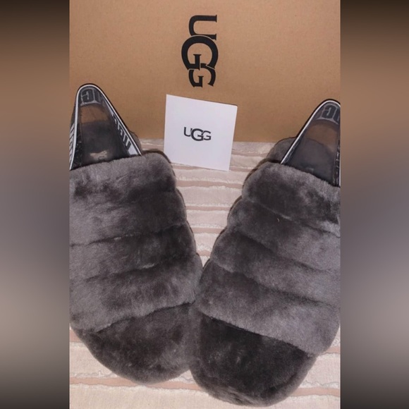 New UGG Fluff Yeah slides - Picture 3 of 6